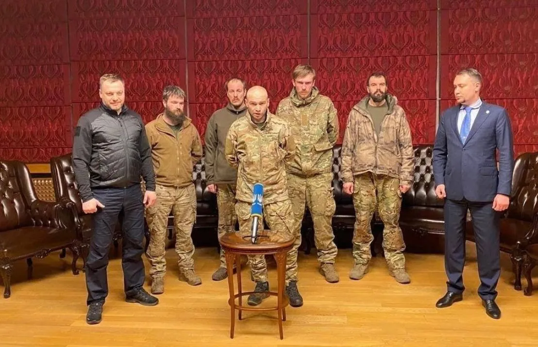 Командиры "Азова" будут находиться под защитой в Турции до конца войны