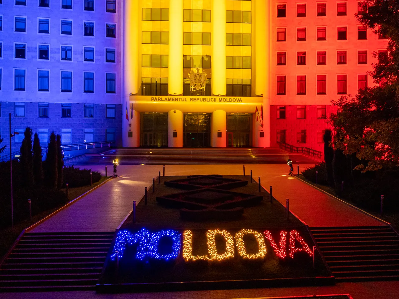 6a4121f957cf46f811a5d15c210f4704