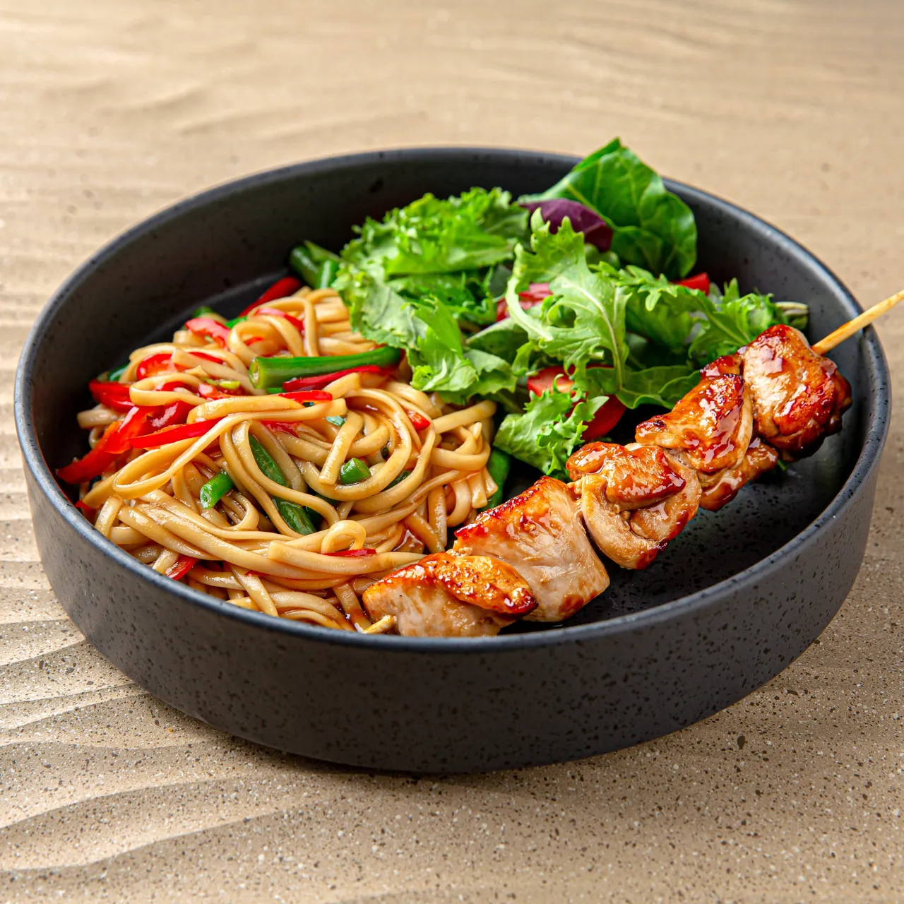 Momo Asian Bar: Исследуйте мир азиатской кухни с бенто-ланчами