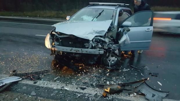 В Пересечино произошла серьезная авария с участием двух автомобилей