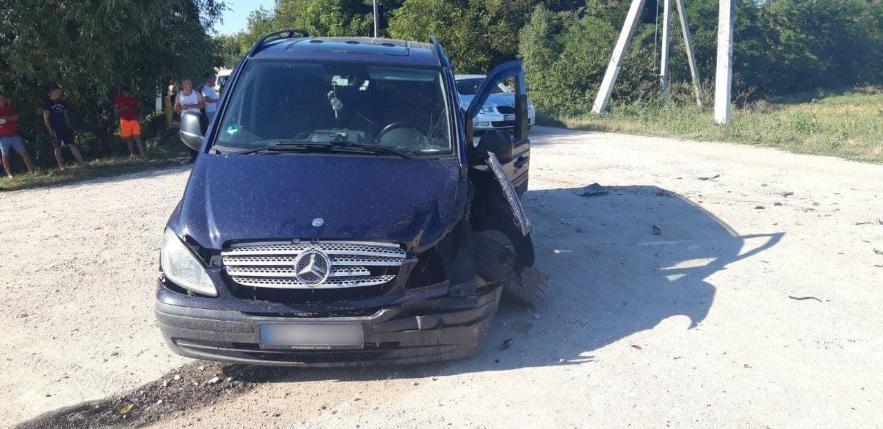 В Пашканах вследствие ДТП пострадал трёхмесячный ребёнок и его мать