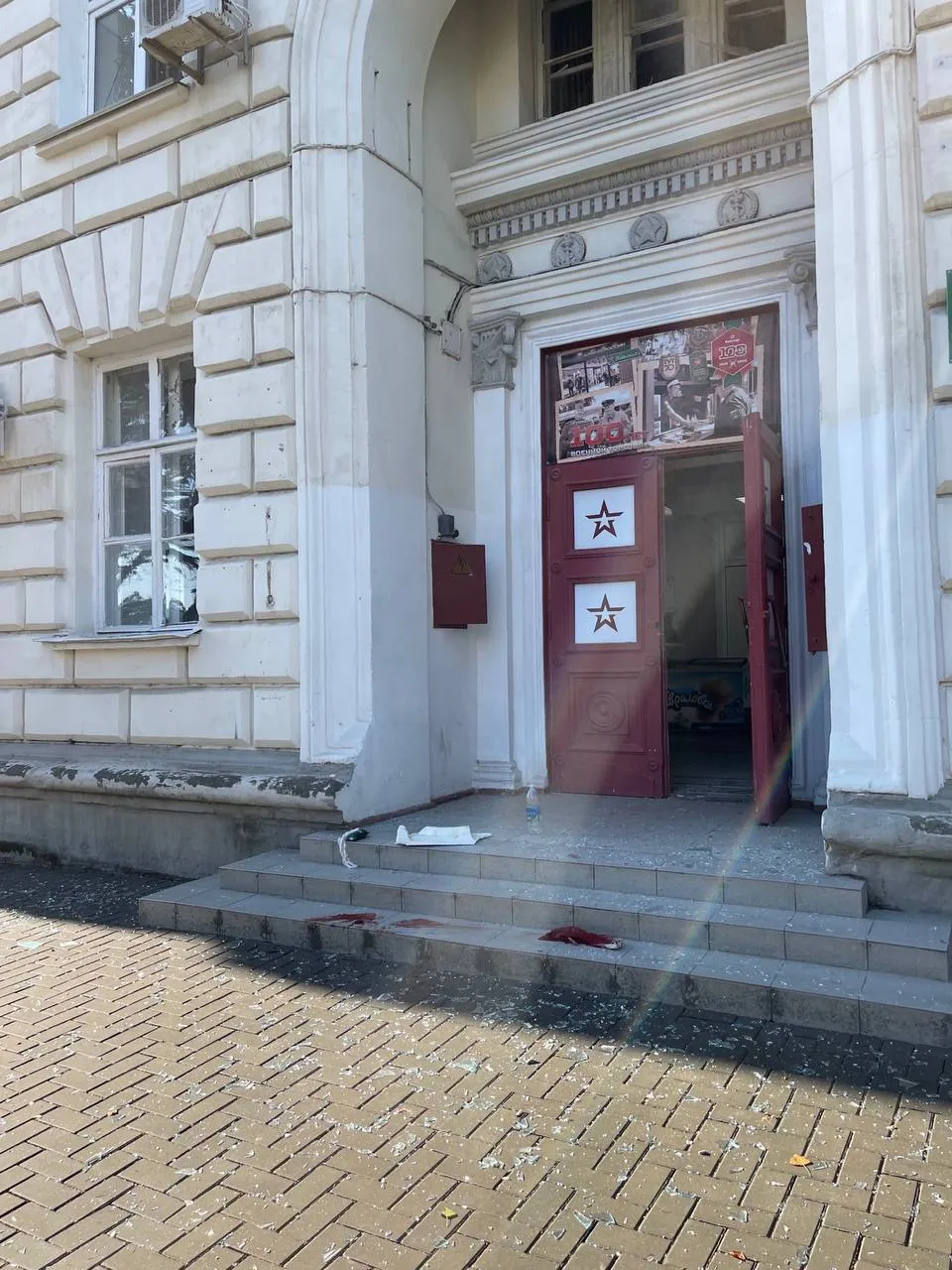 Губернатор сообщил об атаке на штаб Черноморского флота в Севастополе