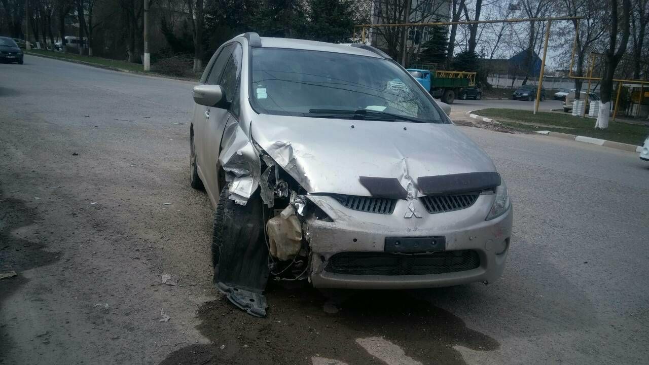 Машина кандидата в мэры Кишинева Андрея Нэстасе попала в ДТП в Бельцах