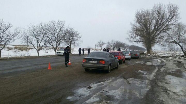 Sute de şoferi traşi pe dreapta. S-au ales cu procese verbale şi citaţii