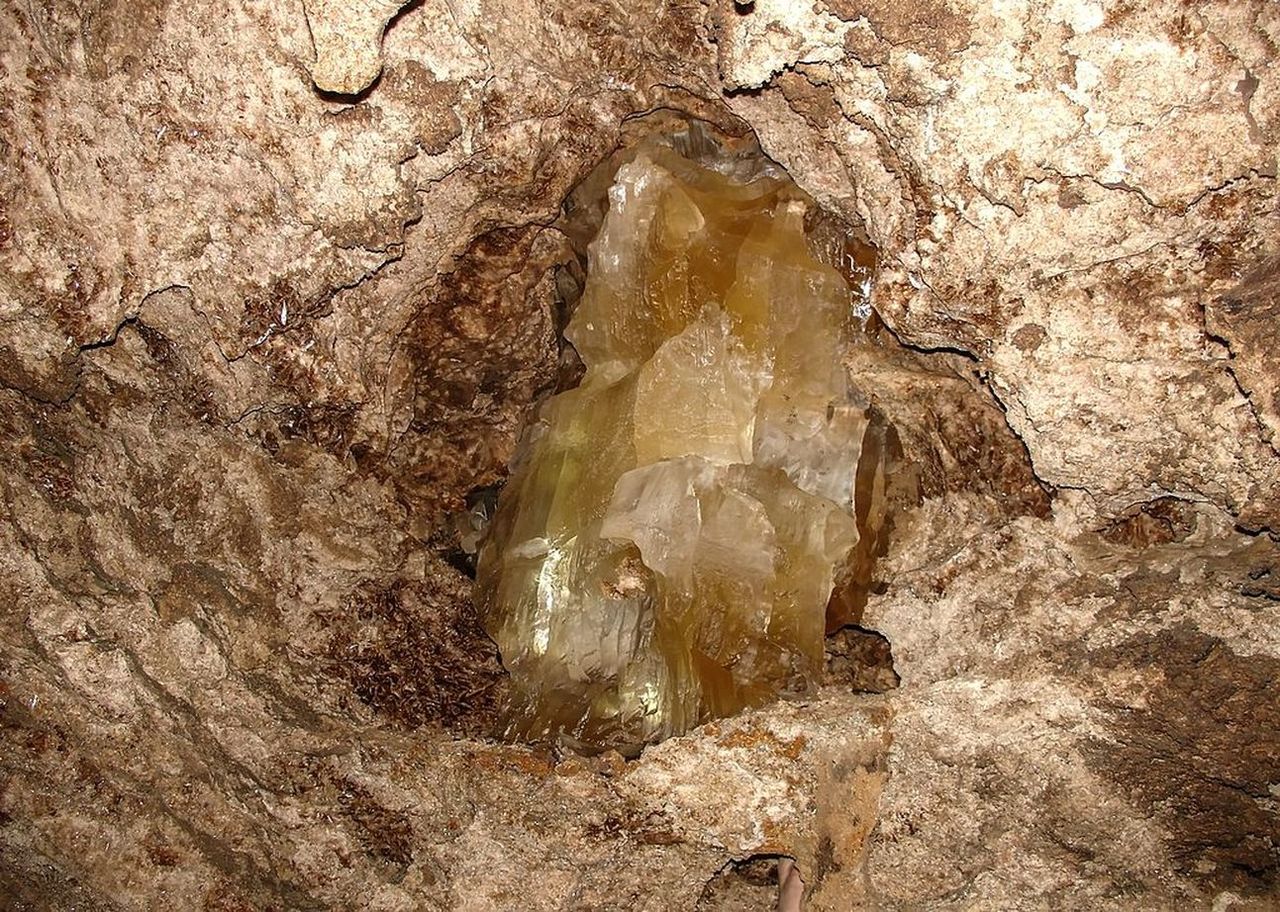 Пещера Эмиль Раковицэ (Крива)