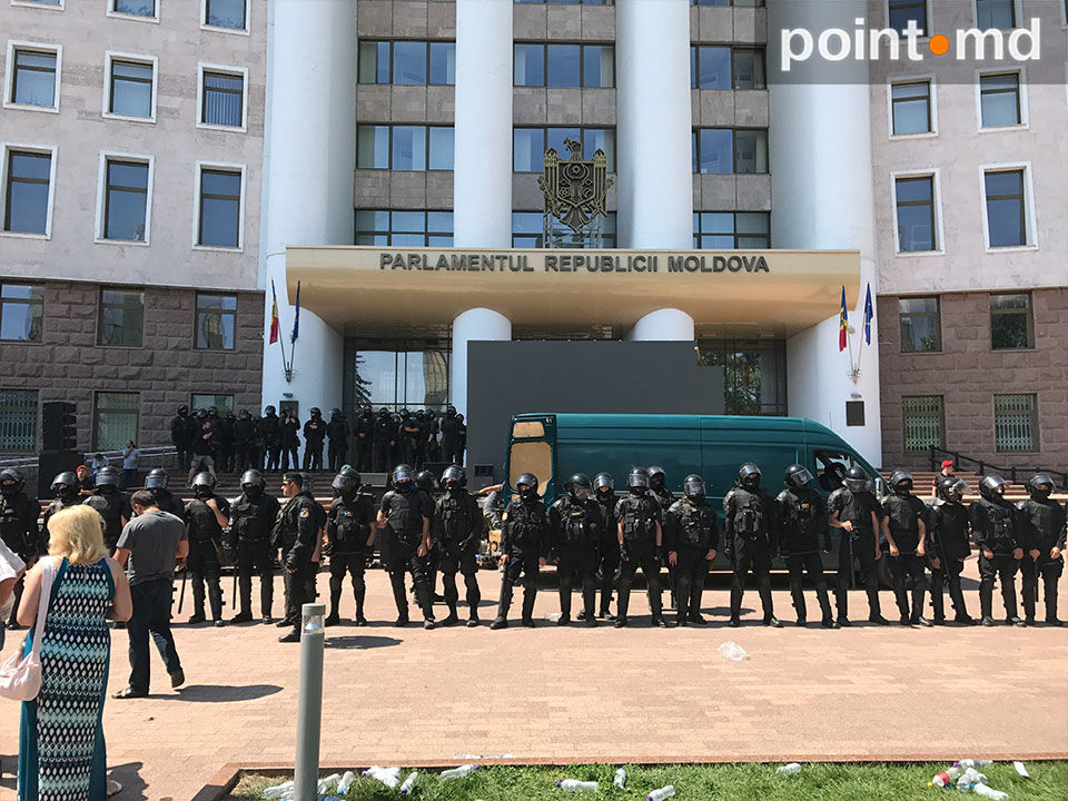 В Кишиневе прошли протесты против смешанной системы выборов
