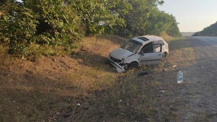 В результате ДТП в Сынжерейском районе пострадал водитель Volkswagen