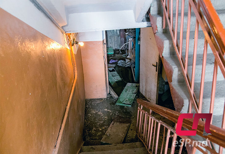 В подъезде бельцкой многоэтажки обнаружили "бактериологическую бомбу"