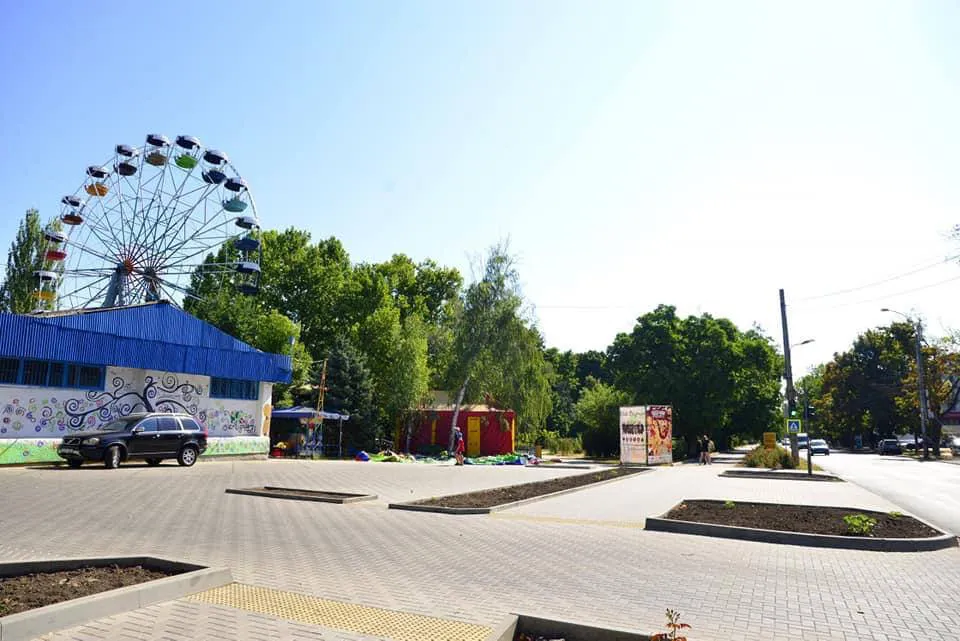На Ботанике обустраивают парковочные места