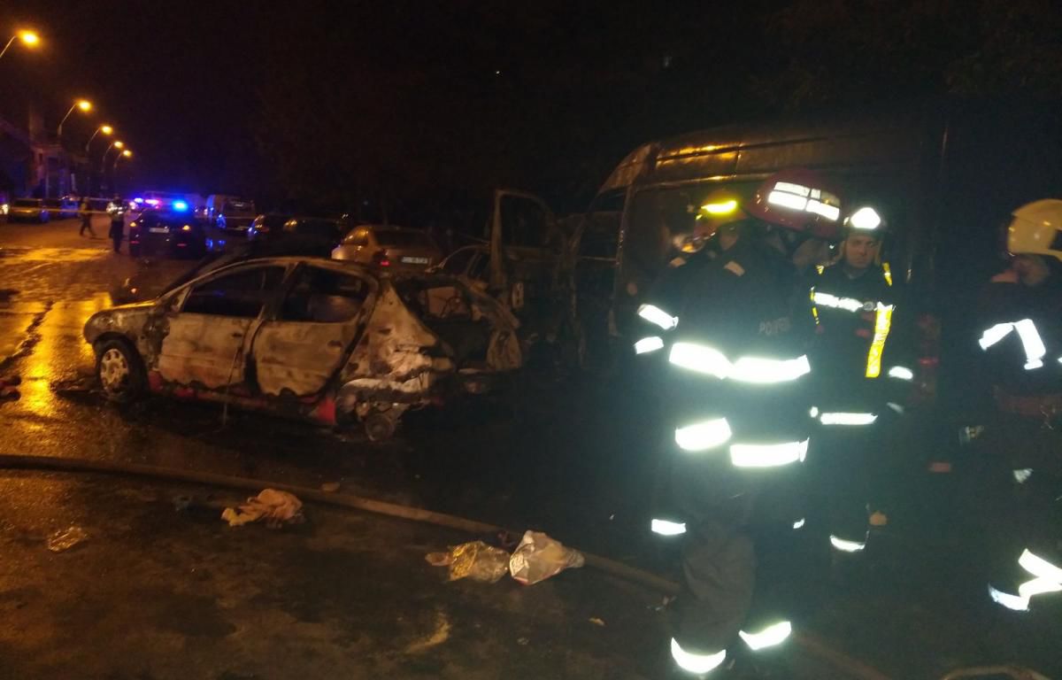 Grav accident în Bucureşti. Cinci maşini au ars, o persoană a murit