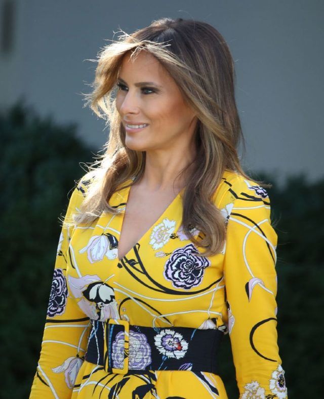 Melania Trump a făcut senzație la Casa Albă într-o rochie galbenă