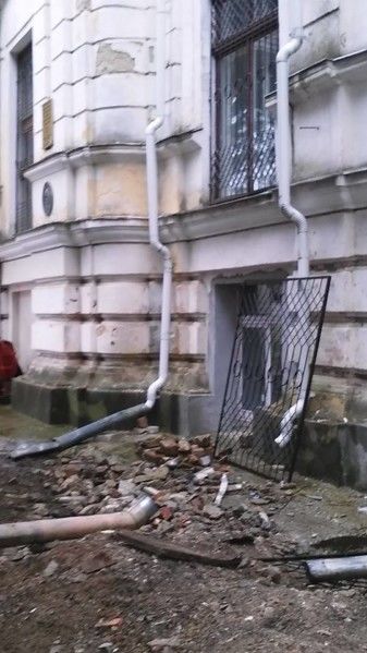 Румынский депутат призывает к восстановлению здания Сфатул Цэрий