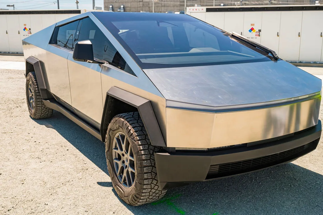 Tesla ухудшила Cybertruck, чтобы получить разрешение на серийное производство