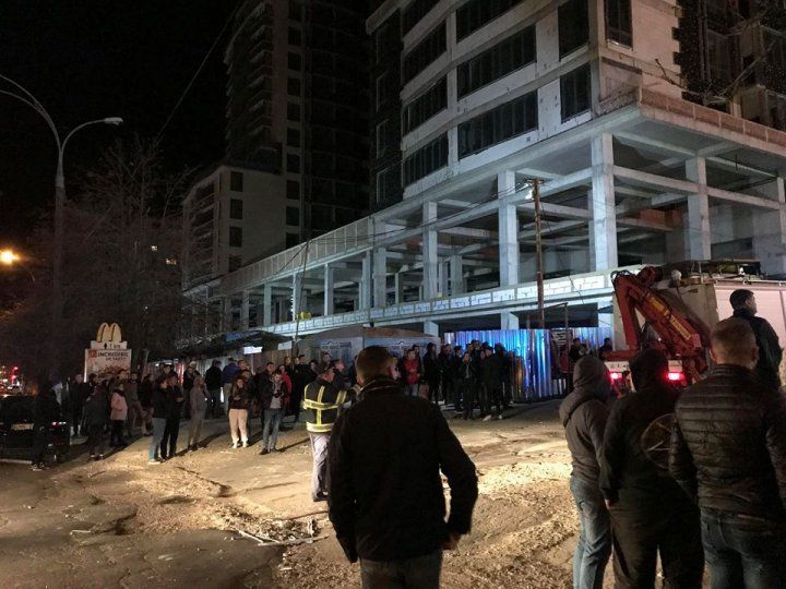 Глава ГИЧС о взрыве: Мы обнаружили на 16-м этаже газовый баллон