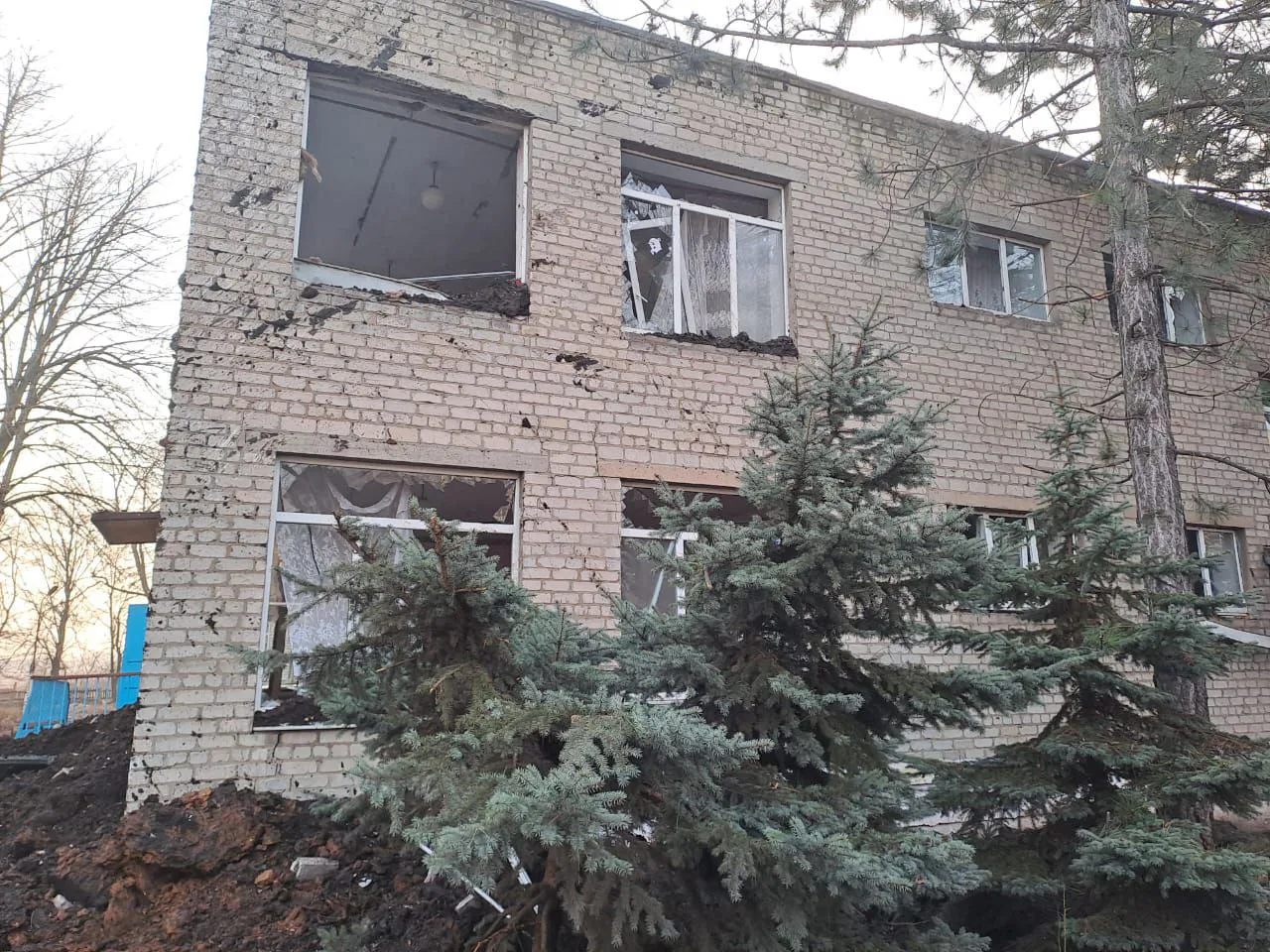 При обстреле Краматорска ракета упала вблизи детского сада