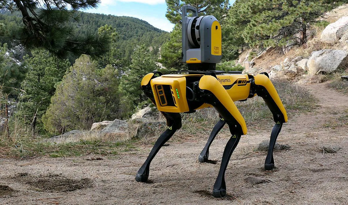 США отправят в Украину робота-собаку от Boston Dynamics для разминирования