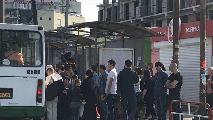 Радоница в Кишиневе: очередь на автобусы, нехватка парковочных мест и пробки