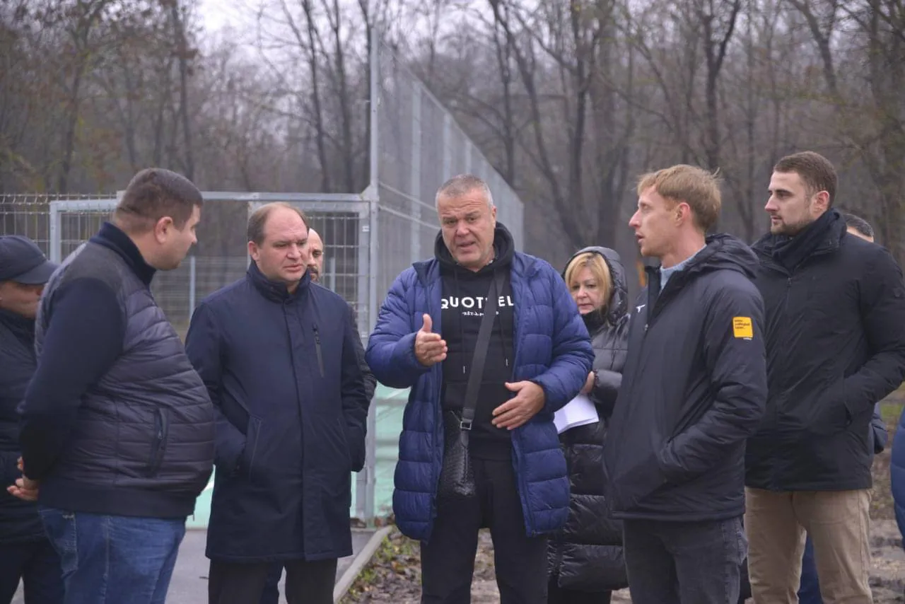 Продолжаются работы по обустройству парка "Ла Извор"