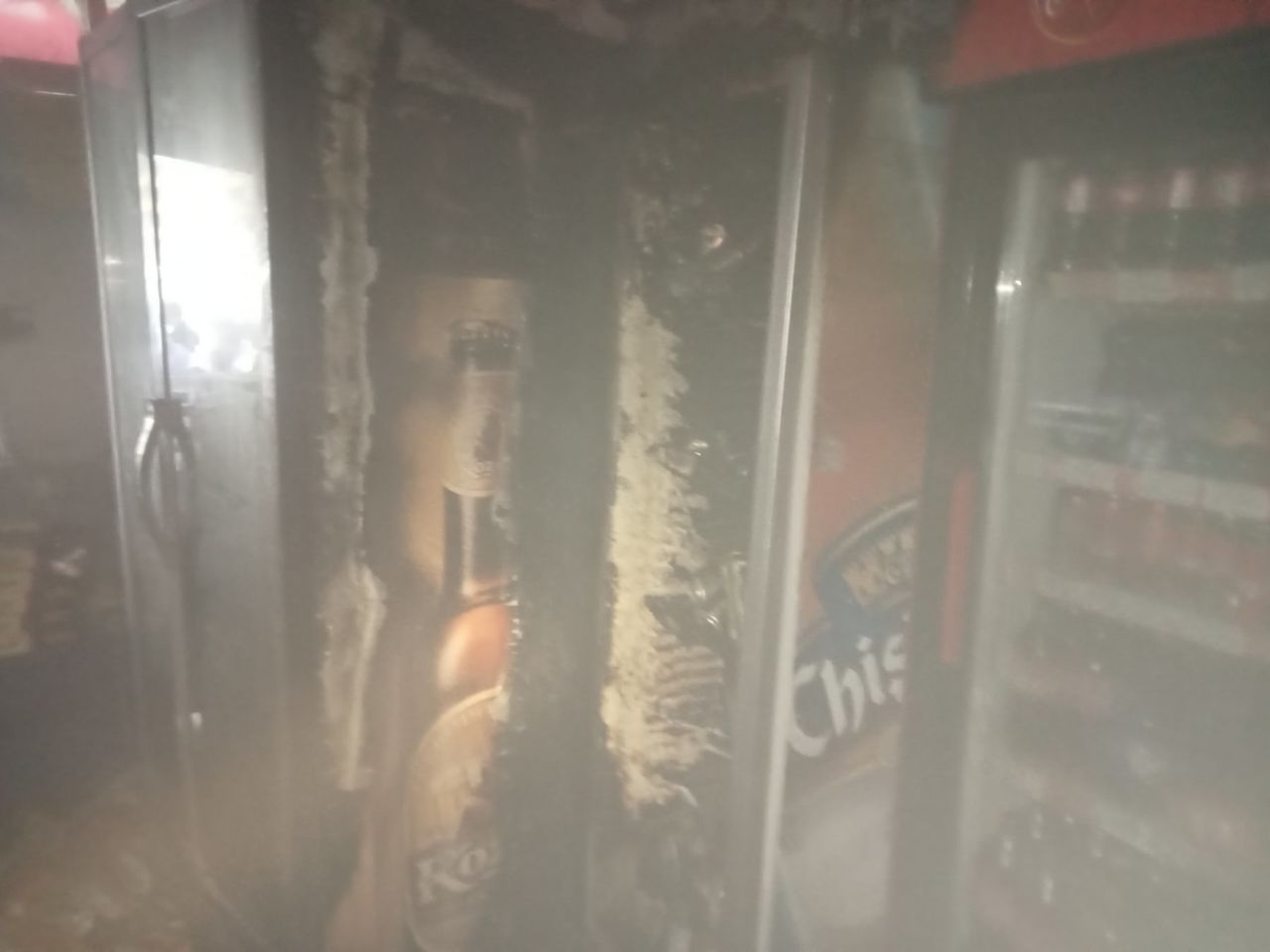 Загорелся холодильник: пожарные ликвидировали пожар в магазине в центре Кишинева