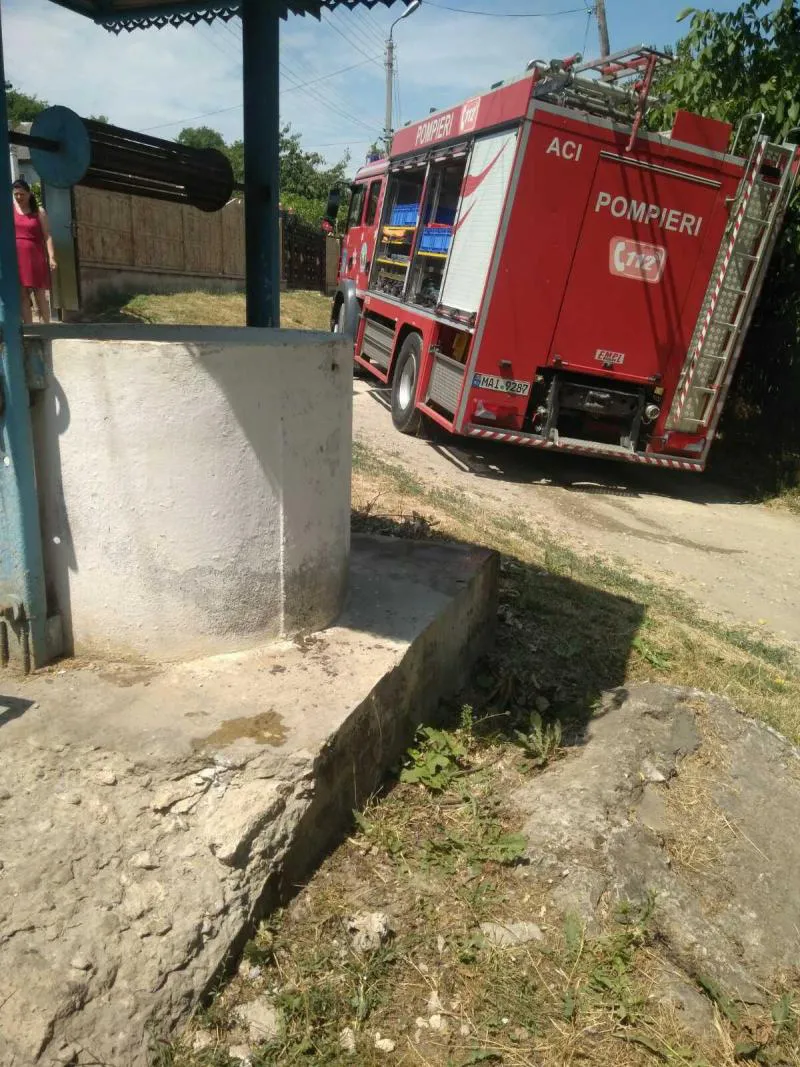 В Хынчештах спасли мужчину, упавшего в колодец: он в больнице