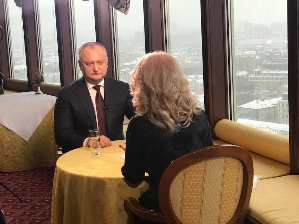 Dodon a oferit la Moscova un interviu pentru RTVI, după ce jurnaliștii ruși au fost întorși de pe Aeroportul din Chișinău