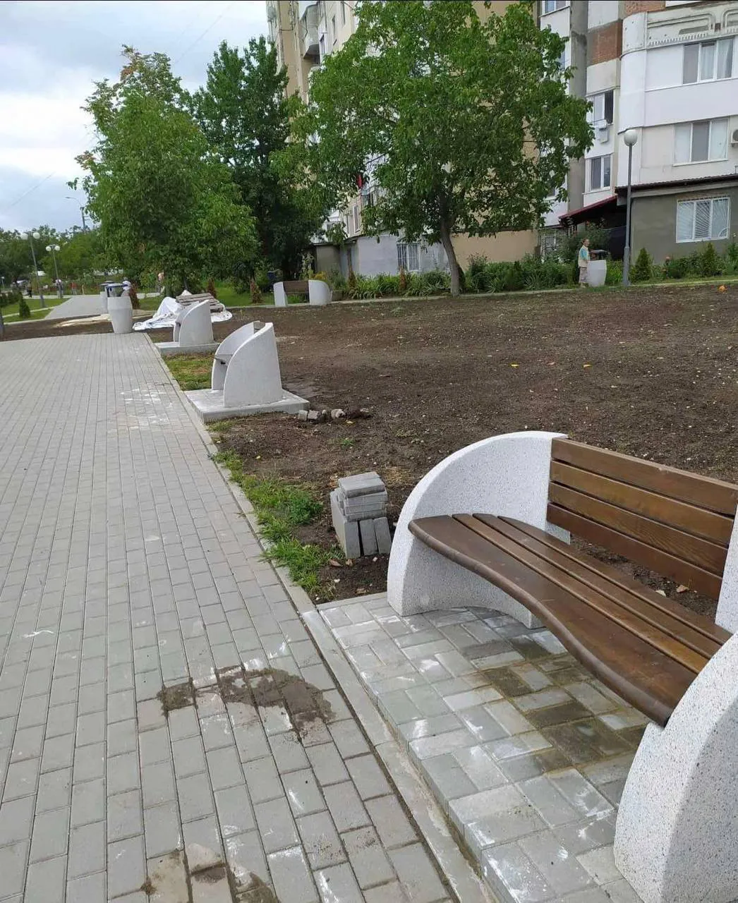 Завершились работы по обустройству детской площадки на улице Валя Кручий
