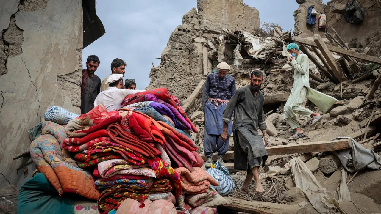 Peste 2.200 de persoane și-au pierdut viața în urma cutremurului din Afganistan
