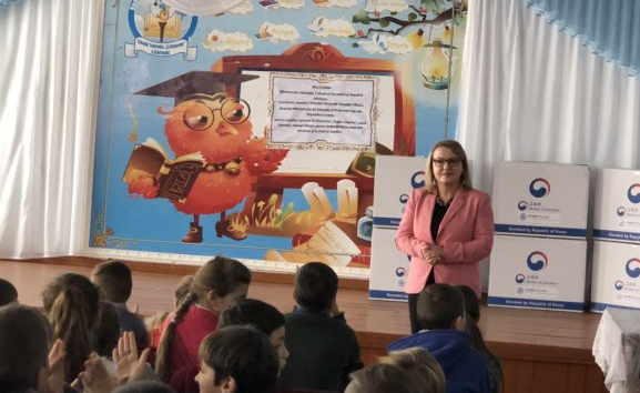 Две школы Фалештского района получили новые компьютеры