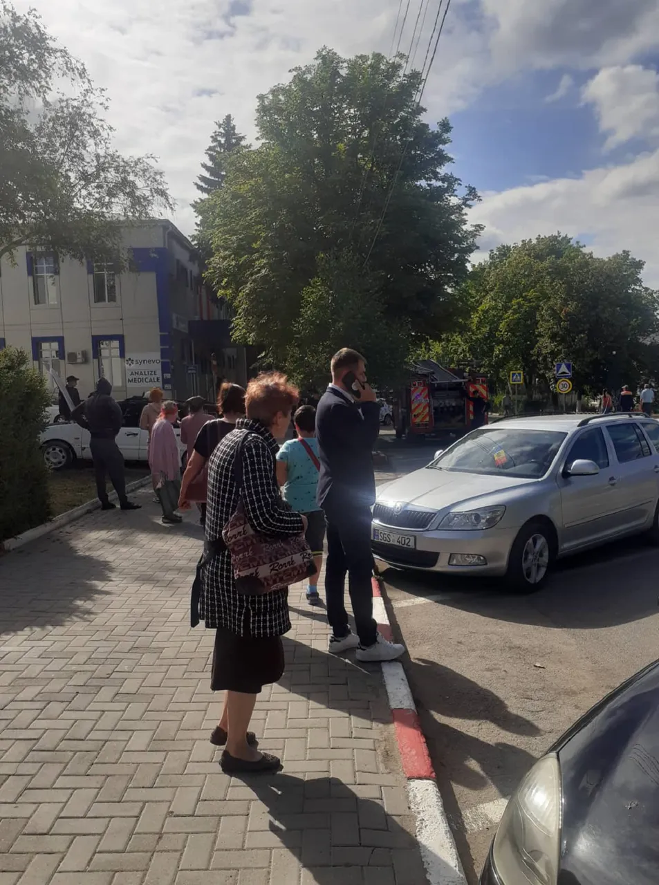 Автомобиль загорелся возле банка в городе Рышканы