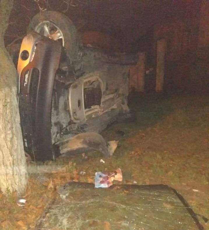 В Дурлештах перевернулся автомобиль BMW: пьяного водителя преследовала полиция