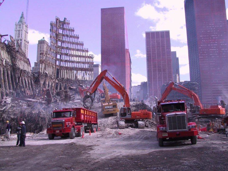На распродаже были найдены фото с трагедии 9/11, которые никто ещё не видел
