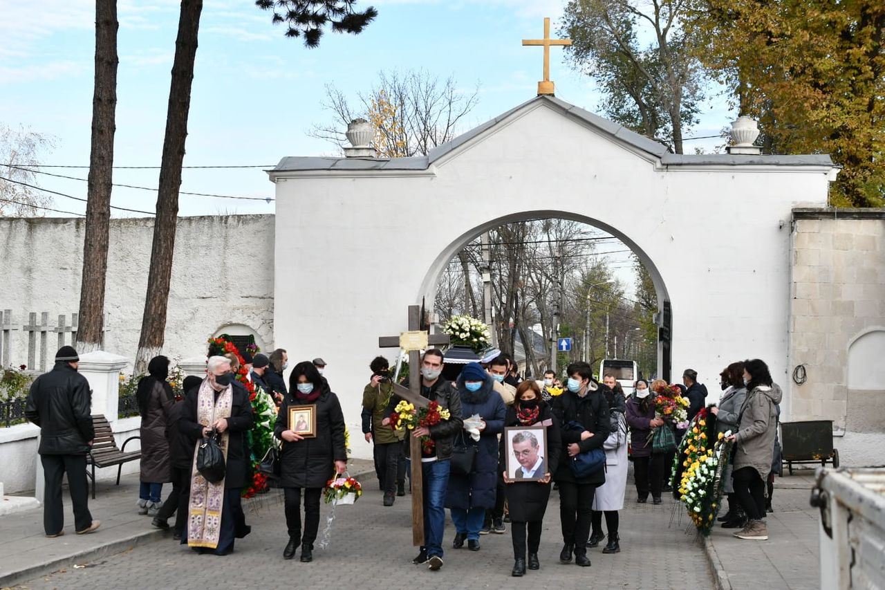 Актера Влада Чобану проводили в последний путь