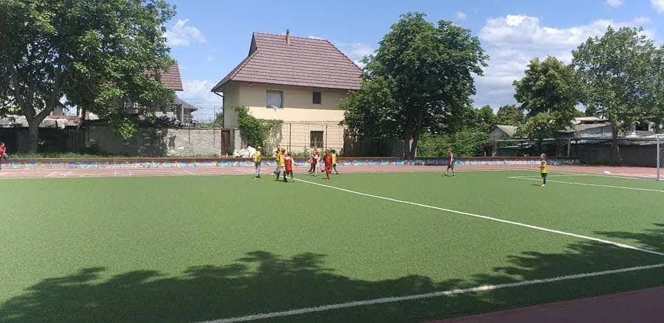 В Ватре открыт новый многофункциональный стадион
