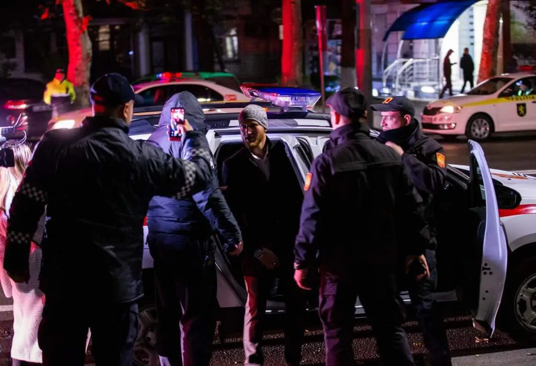 Полиция задержала 3 участников протеста: они снова пытались перекрыть дорогу