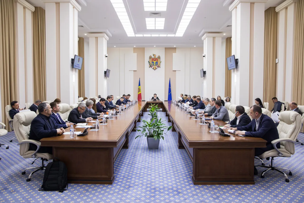 КЧС упростила ряд государственных процедур для управления кризисом беженцев