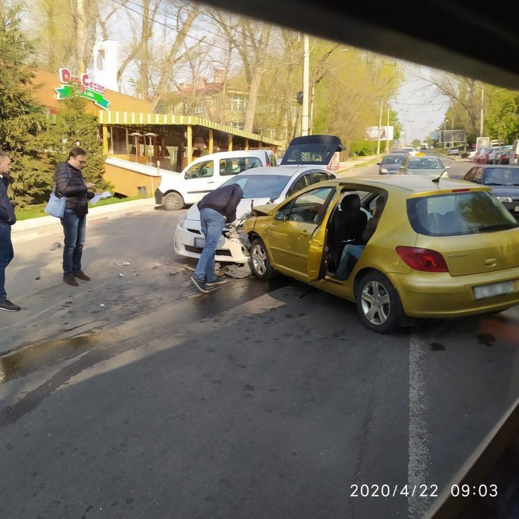 В столичном секторе Рышкановка произошло ДТП