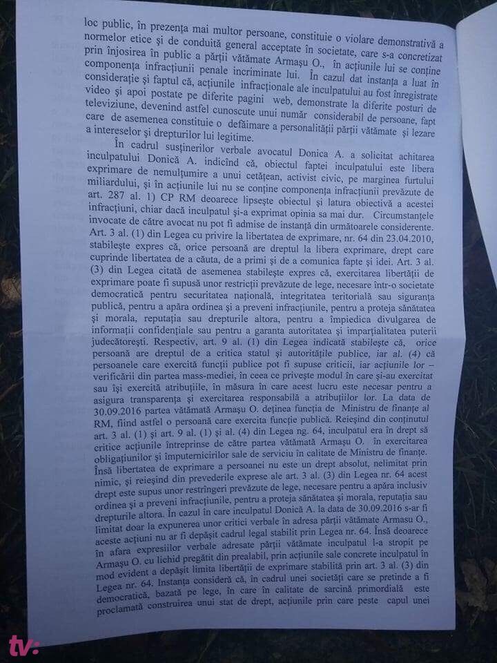 Активист, обливший молоком Армашу, получил год условно