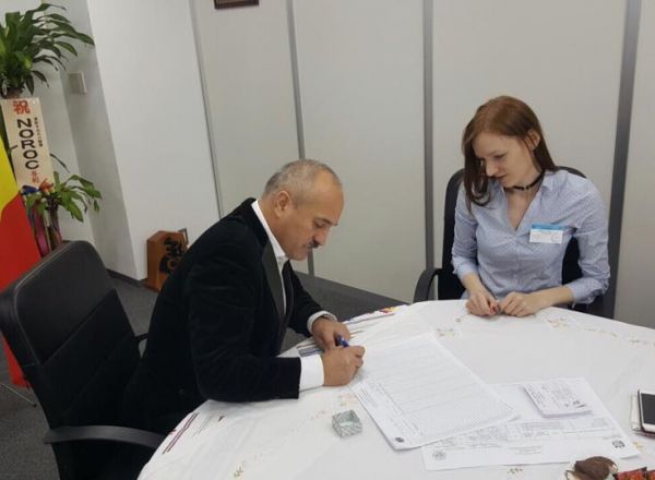 Cine este cetateanul care deja şi-a exprimat dreptul de vot