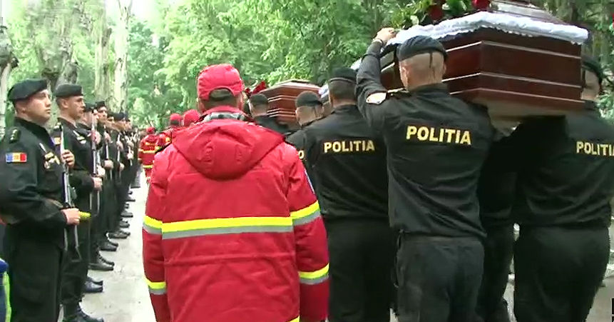 Тела погибших при крушении вертолета отправляют на родину