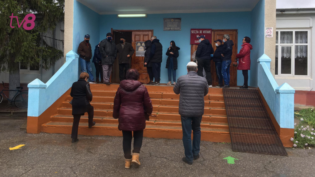 На участке в Гура Быкулуй замечен организованный подвоз избирателей