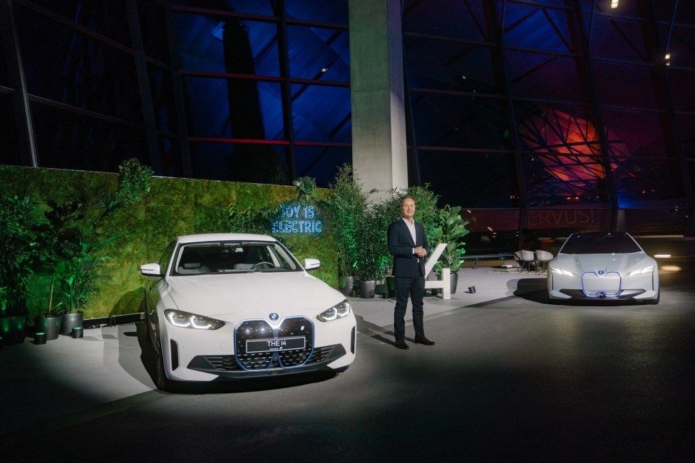 BMW досрочно начала поставки электрокара i4
