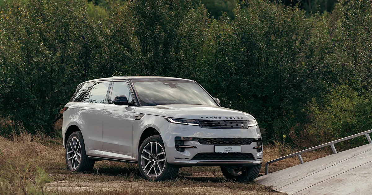 Range Rover — o viziune nouă asupra odihnei în extravilan