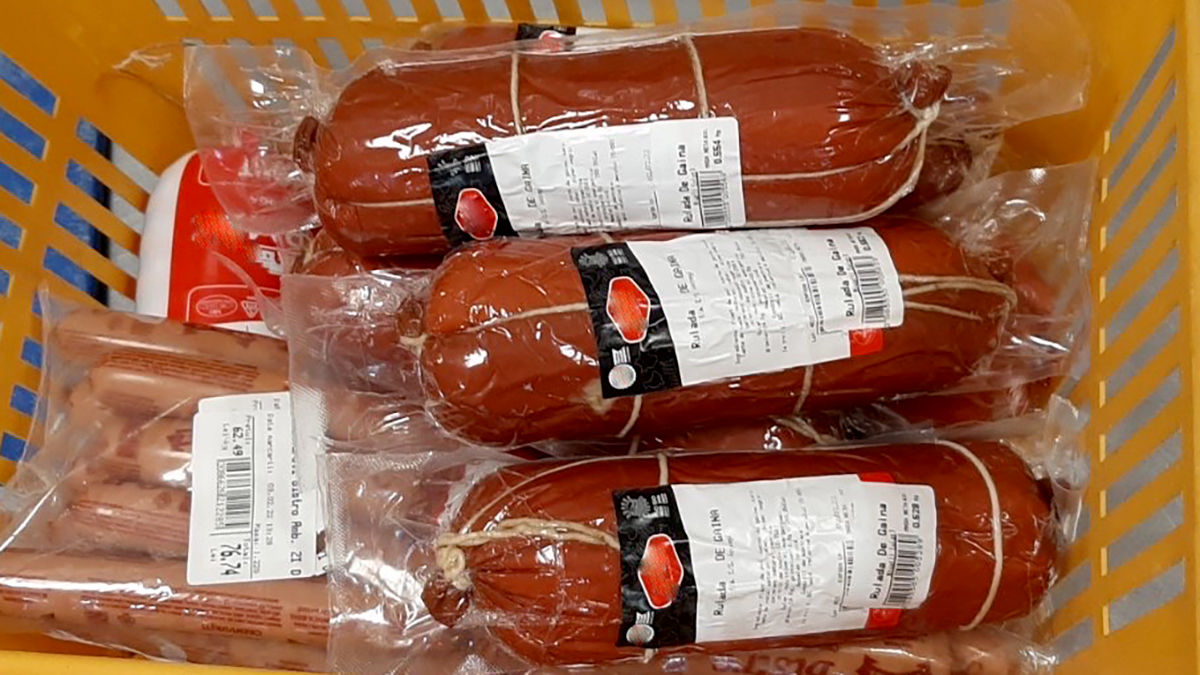 Инспекторы ANSA изъяли из магазинов просроченные продукты
