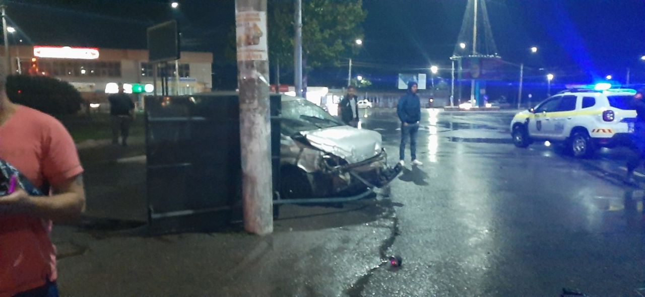 ДТП "без водителя" в Бельцах: трое пьяных не сознаются, кто был за рулем