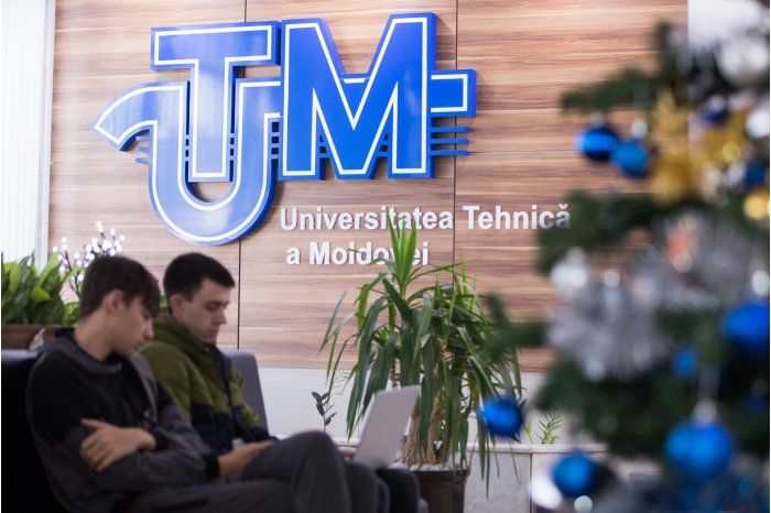 Кику - студентам: Мы должны трудиться вместе, потому что вы - будущее