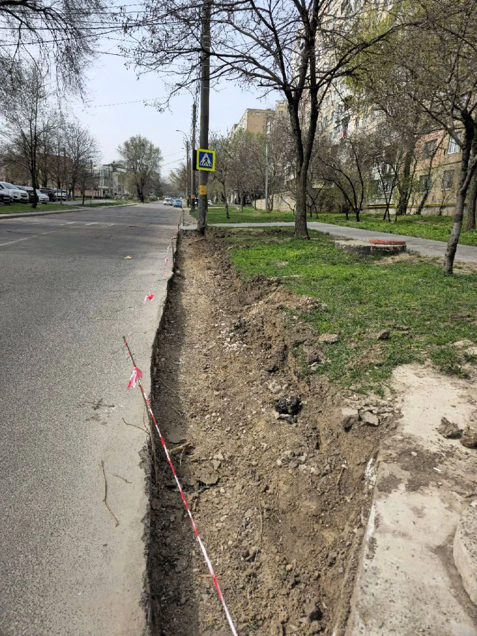 В столичном секторе Чеканы ведутся работы по обустройству парковочных мест