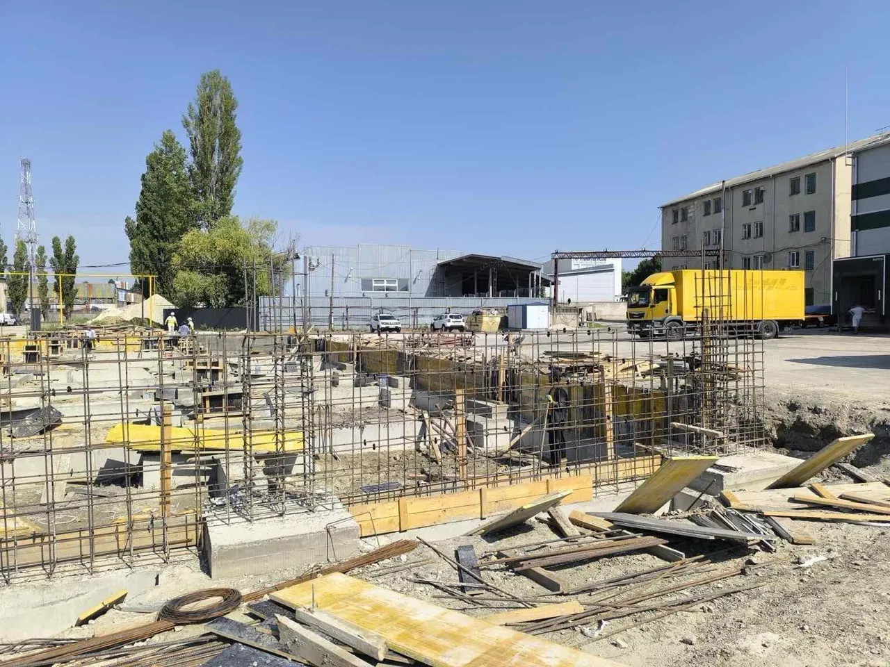 11 migranți ilegali, reținuți pe un șantier din Chișinău: Sunt obligați să părăsească țara