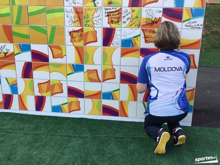В паралимпийской деревне в Рио подняли молдавский флаг