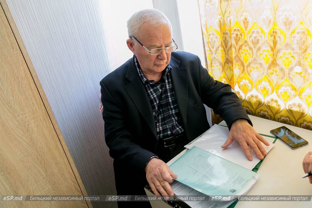 Жильцы дома в Бельцах жалуются на неудобное соседство с торговым центром