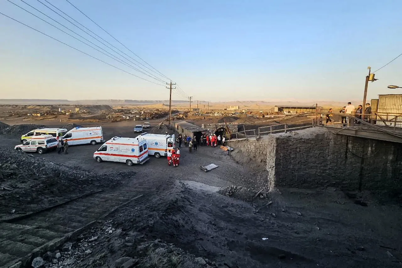 O mină din Iran a explodat: Cel puțin 50 de persoane și-au pierdut viața